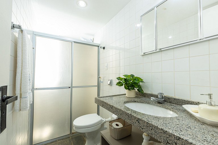 Casa Beira Mar-Piscina Privativa+Cozinheira-SH024