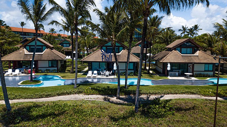 4-Bedroom Bungalow, Private Pool, Beachfront 034