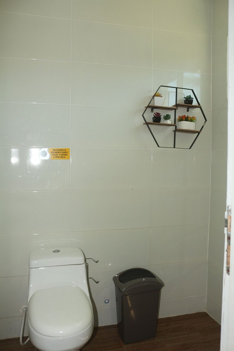 Mansão c Piscina Privativa-6 suites 082M