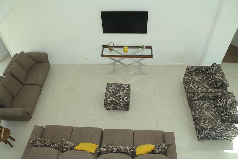 Mansão c Piscina Privativa-6 suites 082M