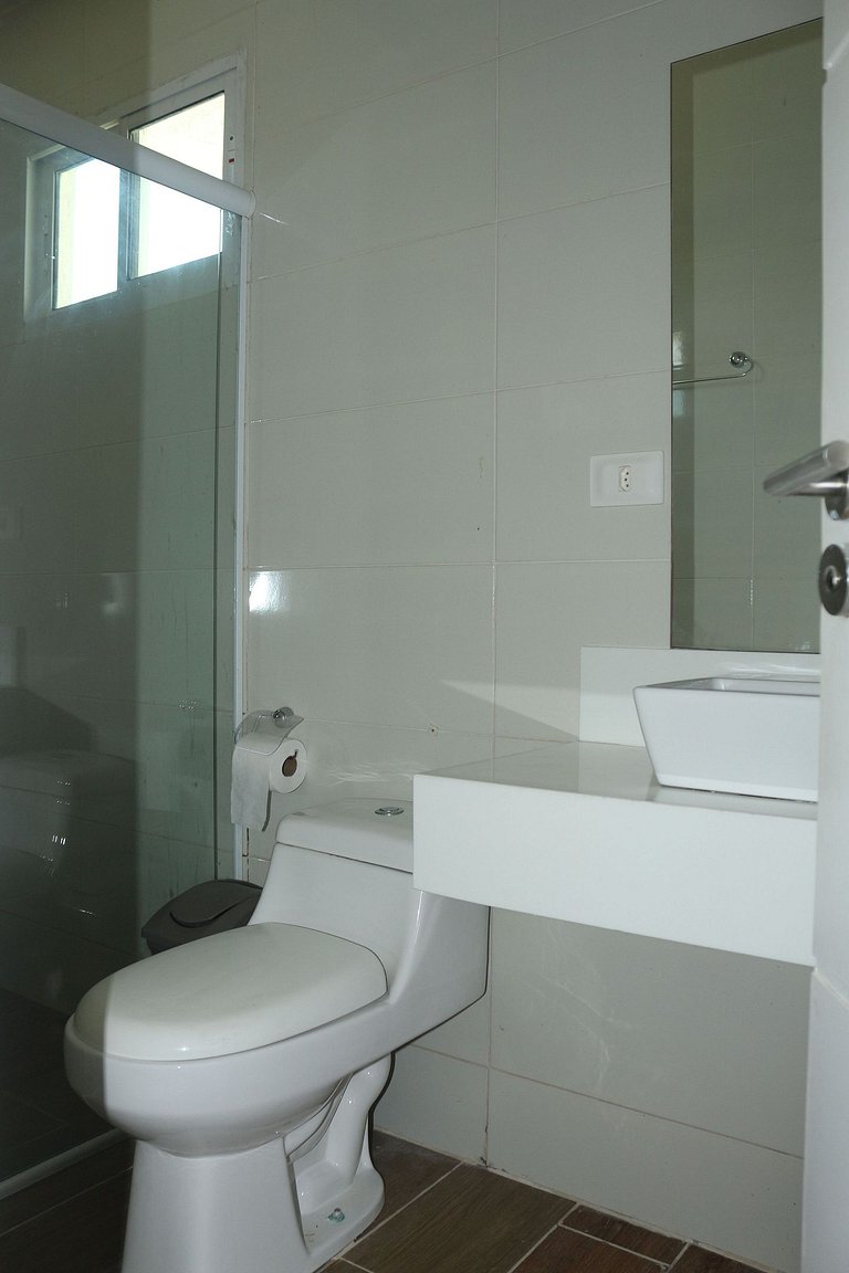 Mansão c Piscina Privativa-6 suites 082M
