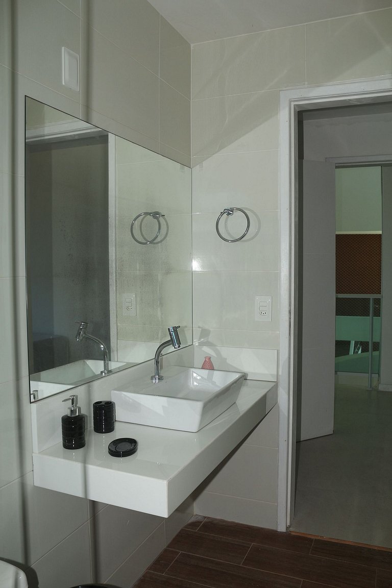 Mansão c Piscina Privativa-6 suites 082M