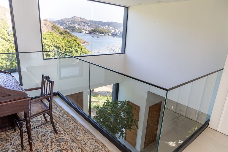 Casa LUXO c/ vista panorâmica em Vila Velha-SH095D