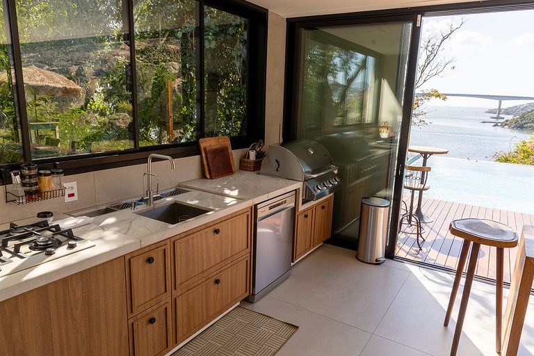 Casa LUXO c/ vista panorâmica em Vila Velha-SH095D
