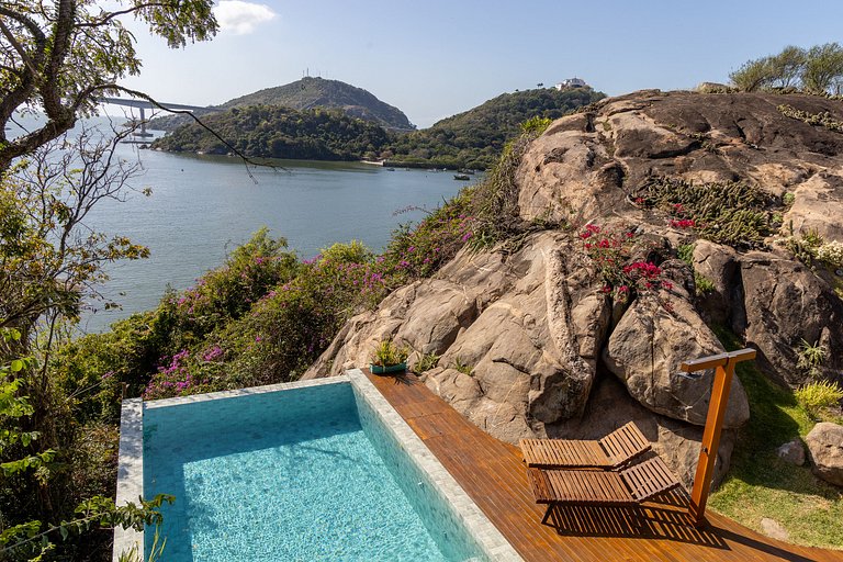 Casa LUXO c/ vista panorâmica em Vila Velha-SH095D