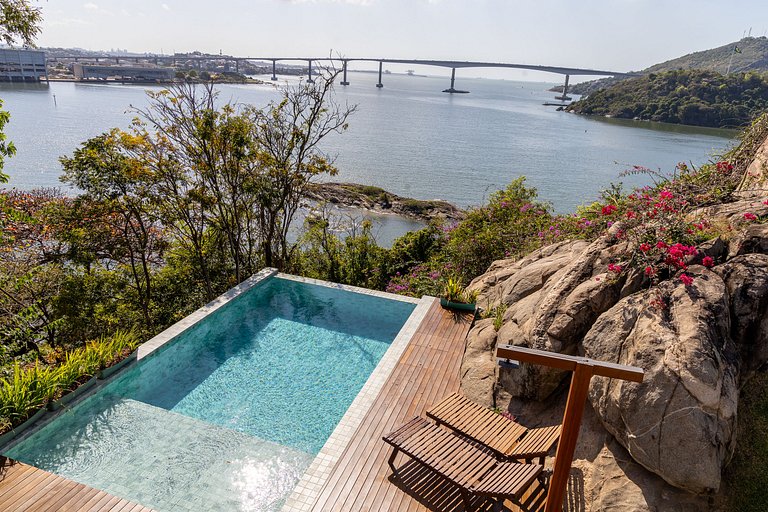 Casa LUXO c/ vista panorâmica em Vila Velha-SH095D