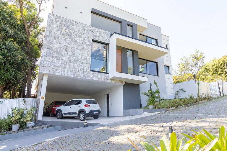 Casa LUXO c/ vista panorâmica em Vila Velha-SH095D