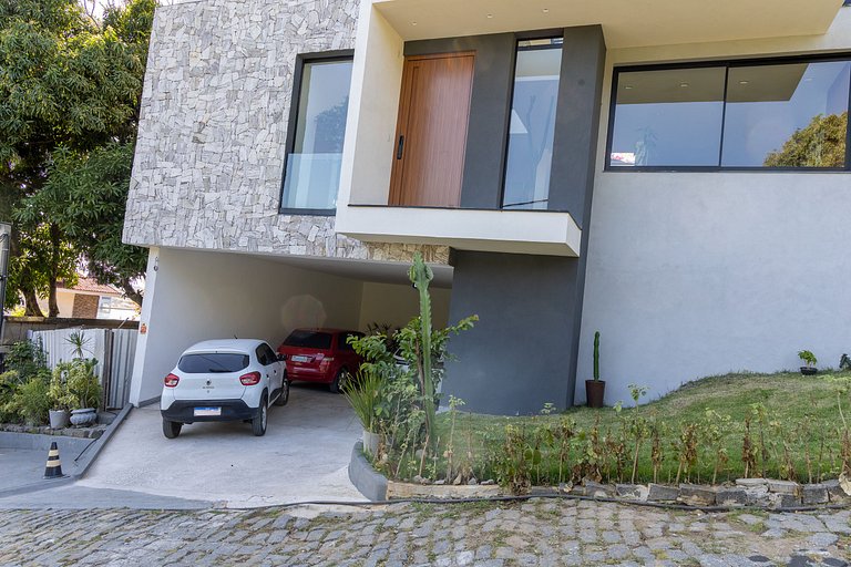 Casa LUXO c/ vista panorâmica em Vila Velha-SH095D