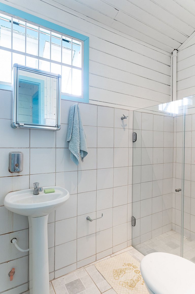 Casa Frente ao Mar com Piscina – 98D