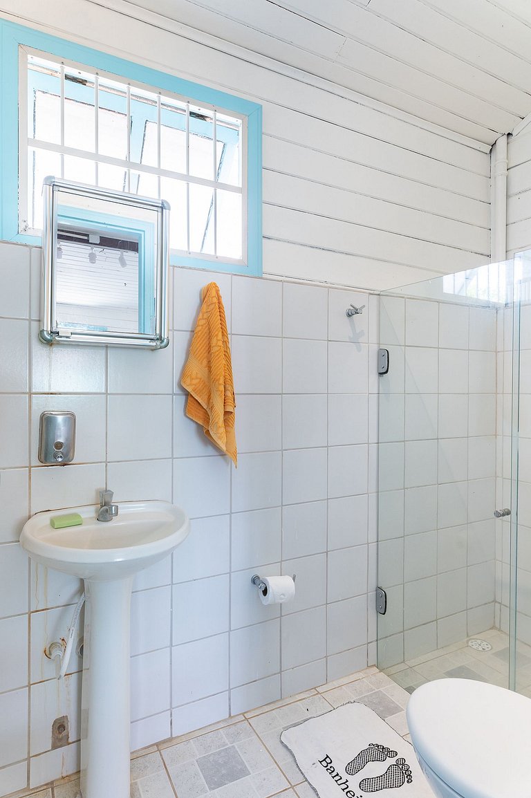 Casa Frente ao Mar com Piscina – 98D