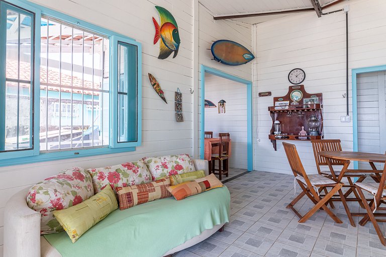 Casa Frente ao Mar com Piscina – 98D