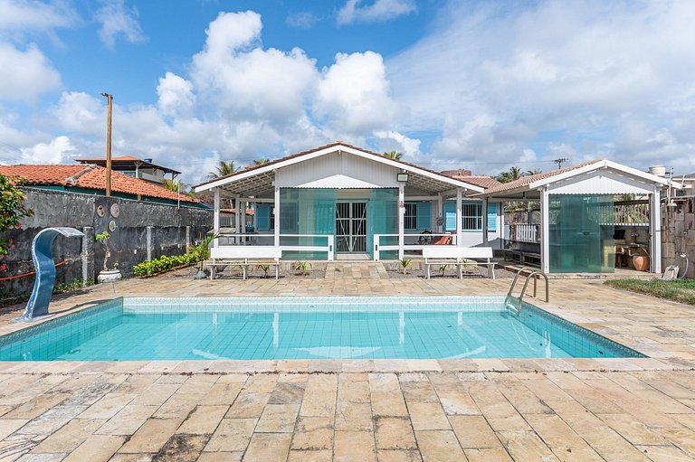 Casa Frente ao Mar com Piscina – 98D