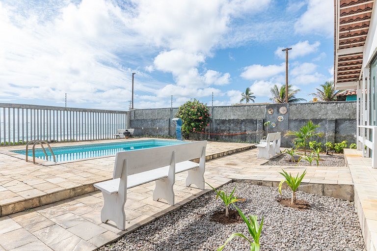 Casa Frente ao Mar com Piscina – 98D