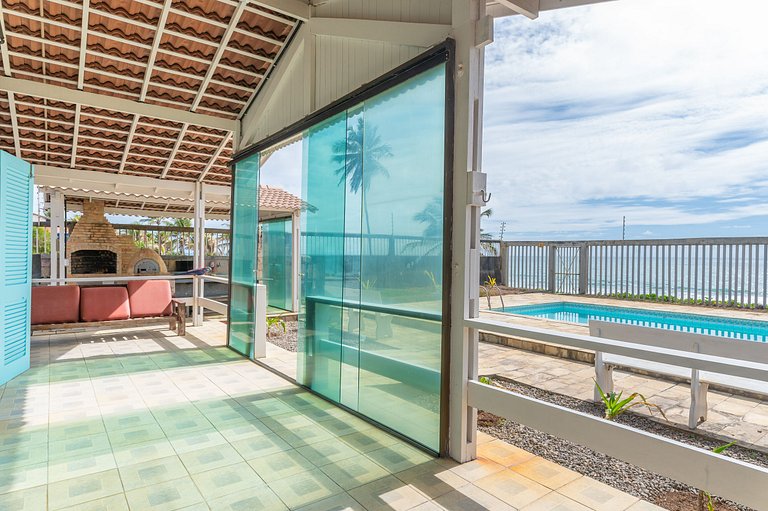 Casa Frente ao Mar com Piscina – 98D
