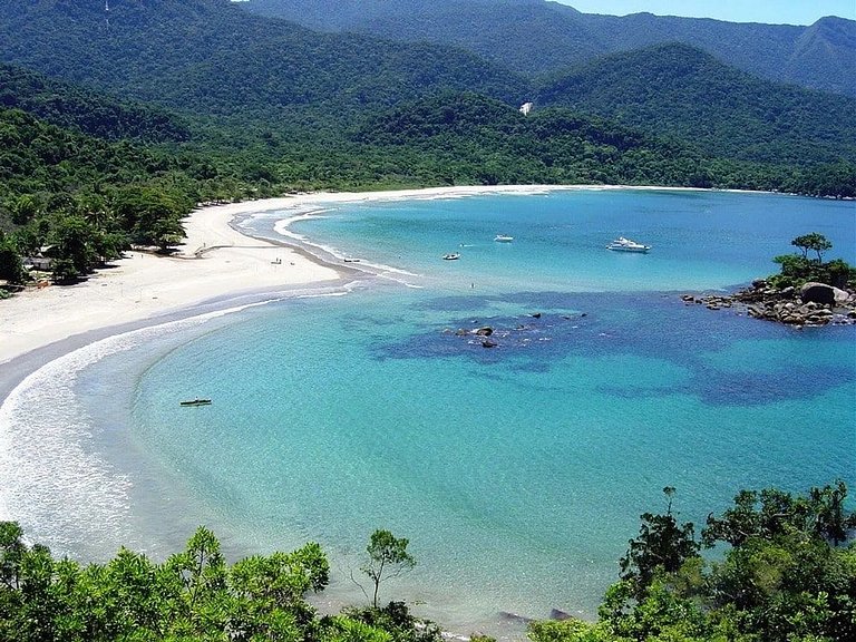 Suíte em ilhabela na pousada sol e mar