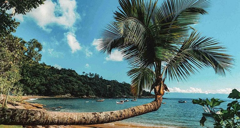 Suíte em ilhabela na pousada sol e mar