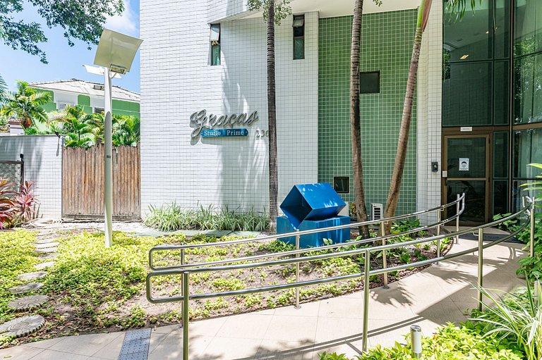 Flat completo e aconchegante nas Graças-SH109M