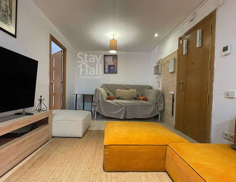 Comfortable 2-Bedroom Apartment in L'Hospitalet de Llobregat