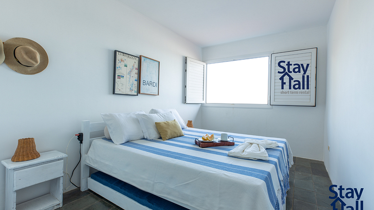 Casa Beira Mar-Piscina Privativa+Cozinheira-SH024