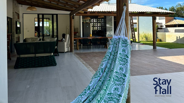 Bela Casa-Com 3 Suites e Piscina Privativa-SH123M