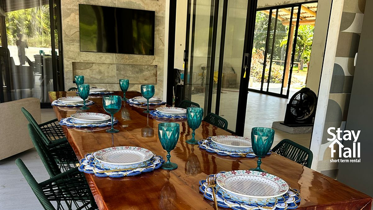 Bela Casa-Com 3 Suites e Piscina Privativa-SH123M