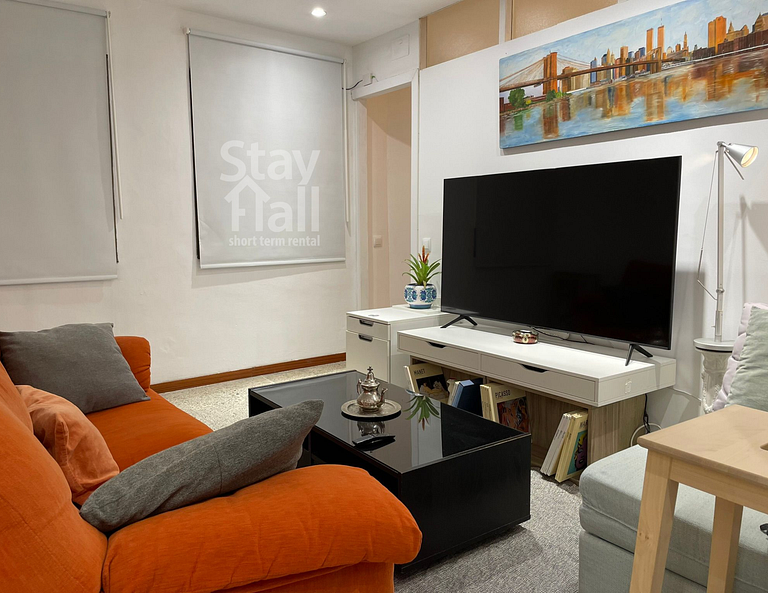 Apartamento Completamente Mobiliado Em Barcelona – Pronto Pa