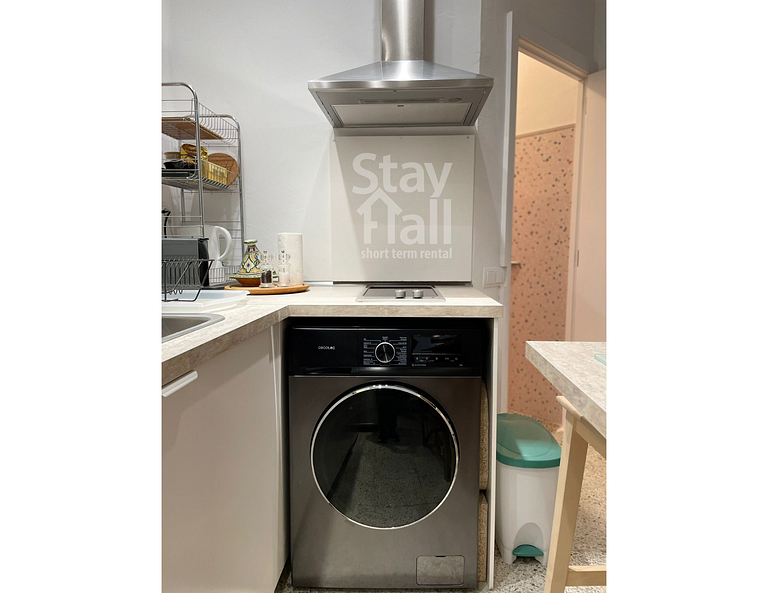 Apartamento Completamente Mobiliado Em Barcelona – Pronto Pa