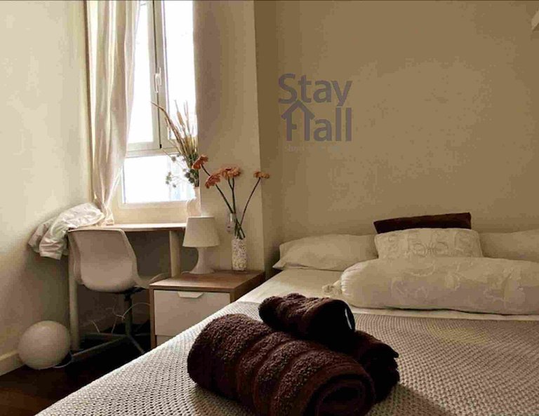 Habitación En Valencia Completamente Amueblada Todo Incluido