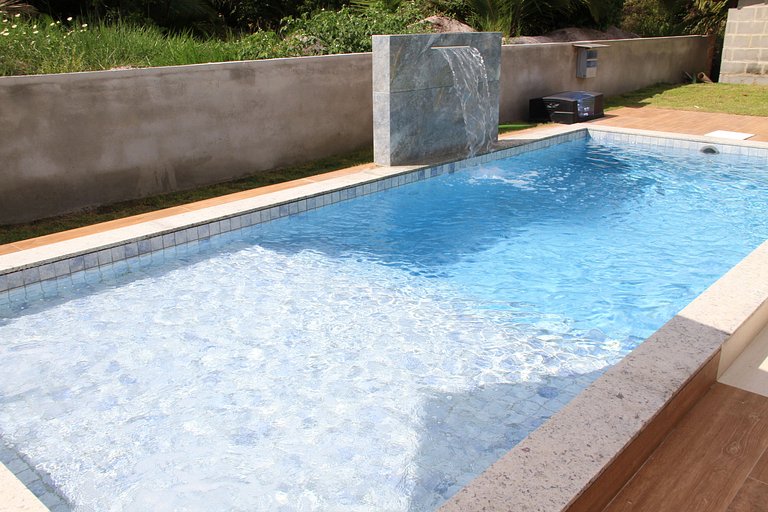 Bela Casa-Com 3 Suites e Piscina Privativa-SH123M