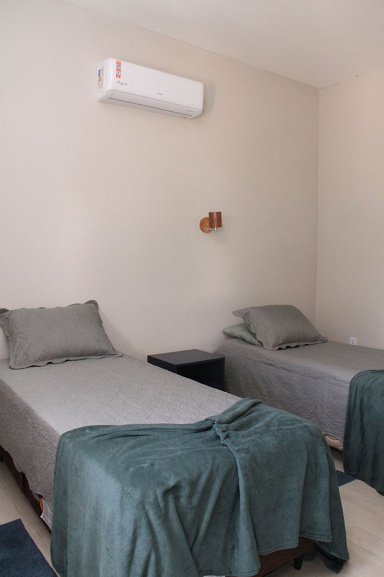 Bela Casa-Com 3 Suites e Piscina Privativa-SH123M