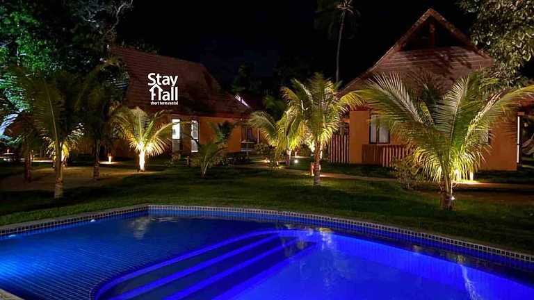 Bangalô na 3ª Fila c/ Piscina em Carneiros – SH022