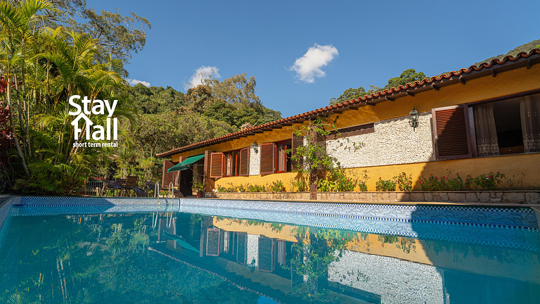111D-Mansión en la Ciudad Imperial-Piscina-Academia