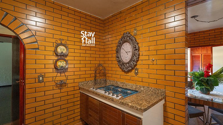 111D-Imperial City Mansion-Pool-Academy