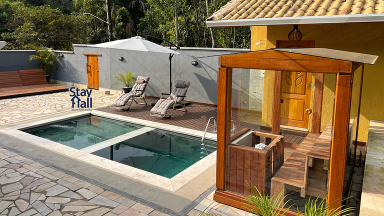 Refúgio com Piscina Aquecida –3 quartos - 127M