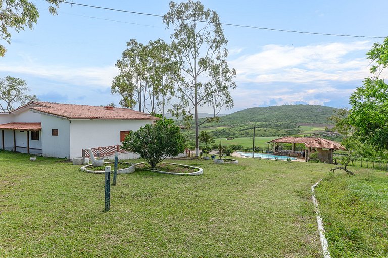 Bela Casa de Campo com Piscina-5 Quartos-SH106D