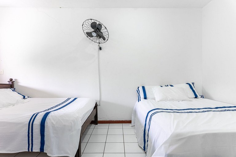 Bela Casa com Piscina-5 Quartos-SH106D