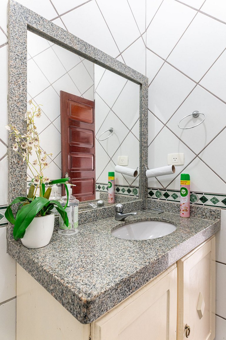 Bela Casa de Campo com Piscina-5 Quartos-SH106D