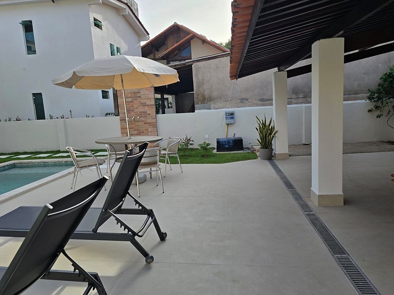 Casa Piscina Privativa-Cond. Beira Mar-5qts-SH088