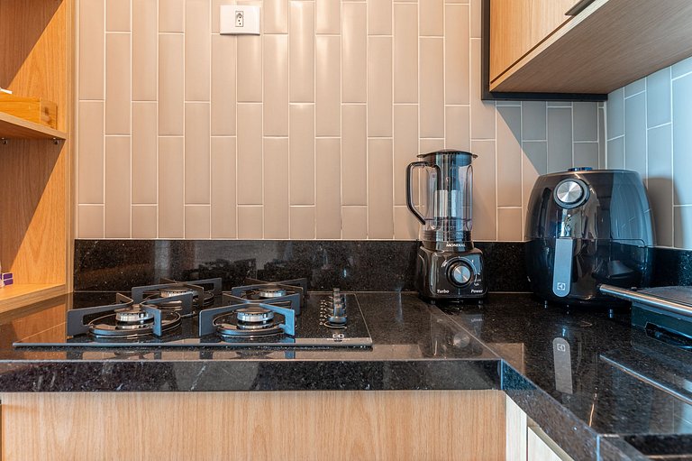 Apart Completo-2 suítes-Varanda c Vista Mar-SH143M