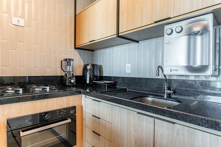 Apart Completo-2 suítes-Varanda c Vista Mar-SH143M