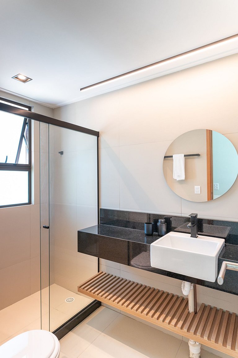 Apart Completo-2 suítes-Varanda c Vista Mar-SH143M