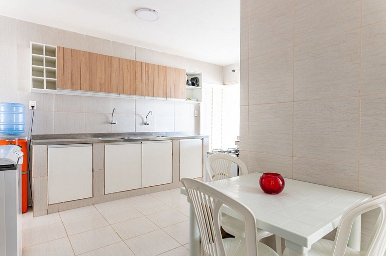 Bela Casa-3Qrts-Piscina Privada-120M da Praia-145M