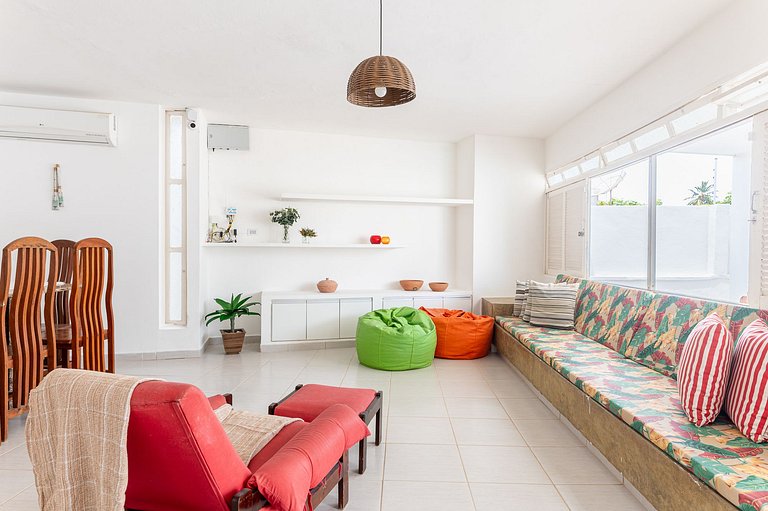 Bela Casa-3Qrts-Piscina Privada-120M da Praia-145M