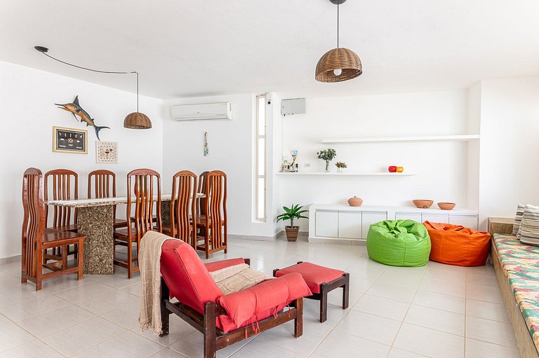 Bela Casa-3Qrts-Piscina Privada-120M da Praia-145M