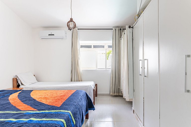 Bela Casa-3Qrts-Piscina Privada-120M da Praia-145M