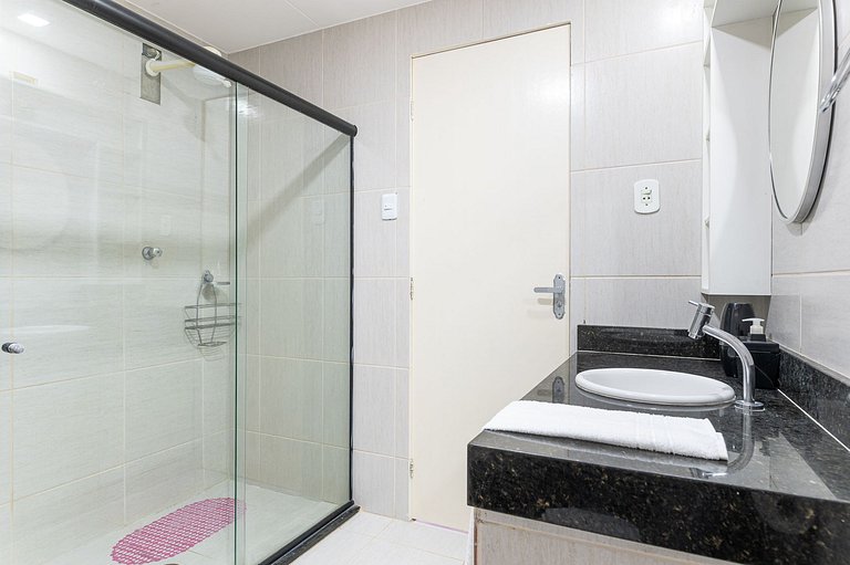 Bela Casa-3Qrts-Piscina Privada-120M da Praia-145M