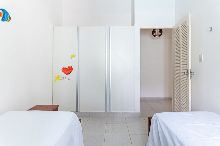 Bela Casa-3Qrts-Piscina Privada-120M da Praia-145M