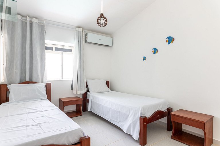 Bela Casa-3Qrts-Piscina Privada-120M da Praia-145M