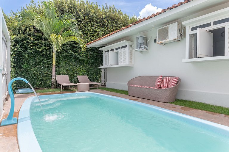 Bela Casa-3Qrts-Piscina Privada-120M da Praia-145M