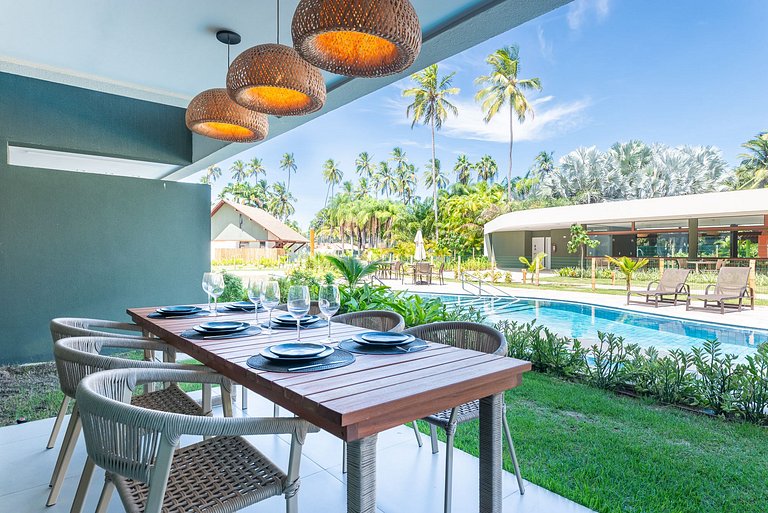 2BR Beachfront Apt Carneiros - SH155